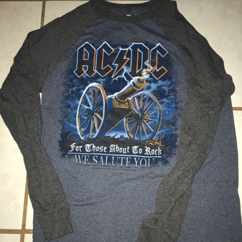 Medium AC/DC long sleeve